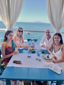 Marco Vertecchi con la sua famiglia